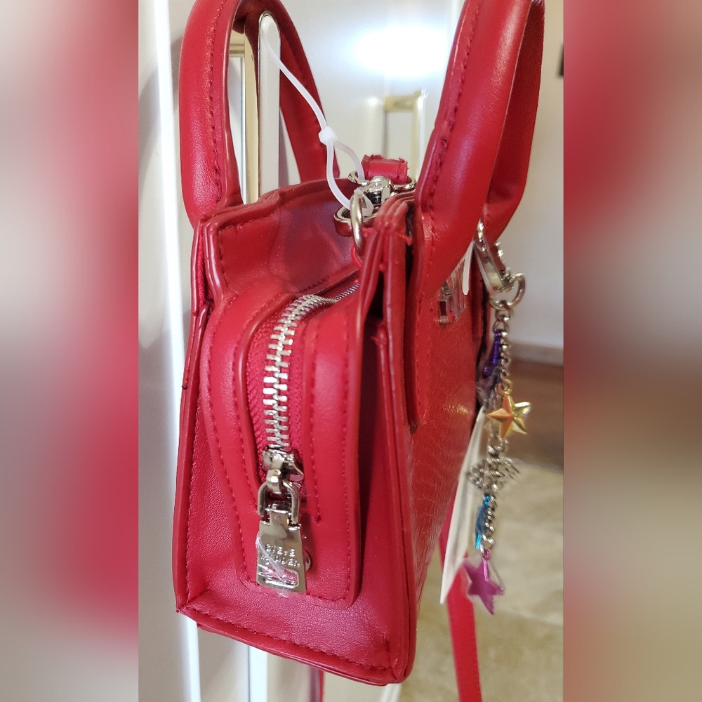 NWT Steve Madden Chevy Red Crossbody - Picture 7 of 13